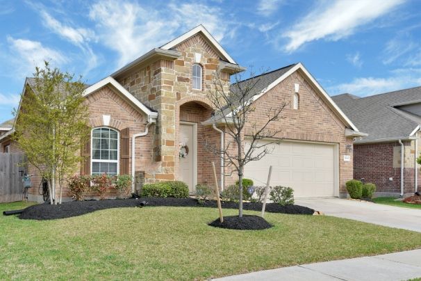 https://AlejandroR.NewConstructionHomesForYou.com